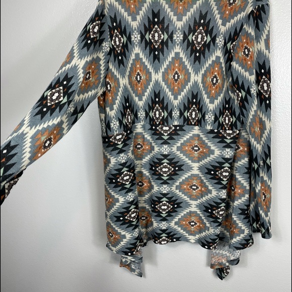 Aztec Print Cardigan NWT Large - Picture 3 of 6